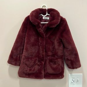 Maroon H & M fuzzy coat. Size US 6.